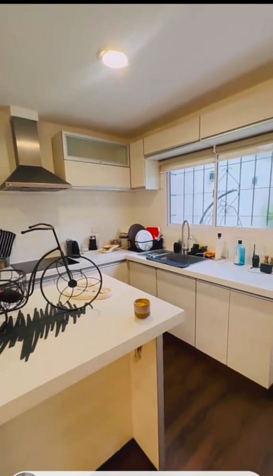 casa en venta de 5 ambientes Villa Sarmiento
