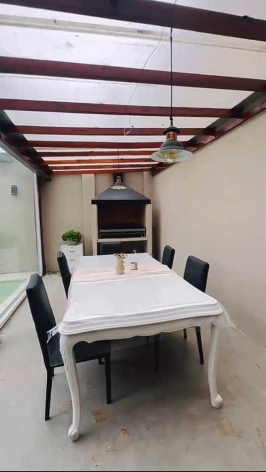 casa en venta de 5 ambientes Villa Sarmiento