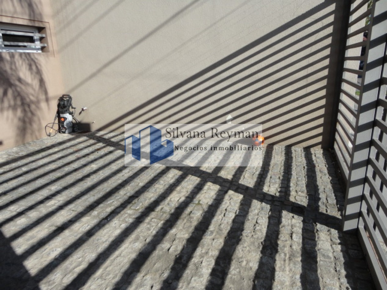 Se alquila casa en Ramos Mejia